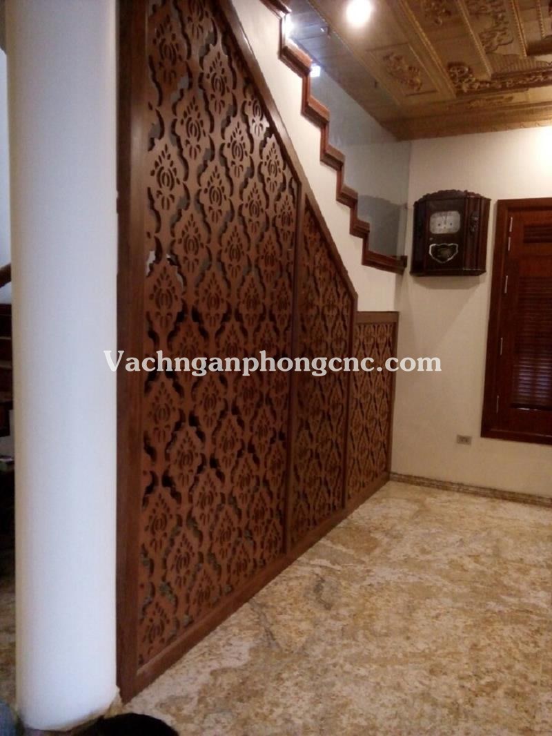 vách ngăn cầu thang cnc