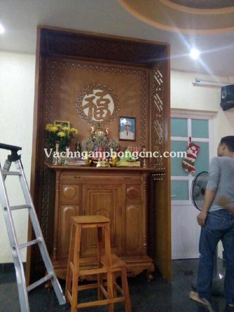 vách ngăn phòng thờ