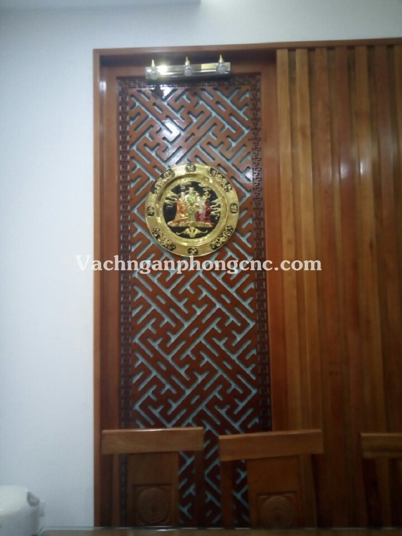 vách ngăn phòng thờ