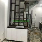 Kệ tivi kết hợp vách ngăn cầu thang VNCT 1060