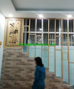 vách gỗ cầu thang