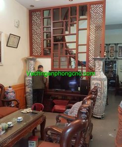 vách ngăn cầu thang bằng gỗ